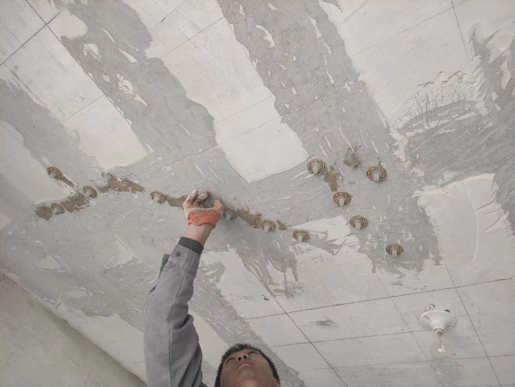 北京混凝土楼板裂缝为什么会开裂?怎么修补?